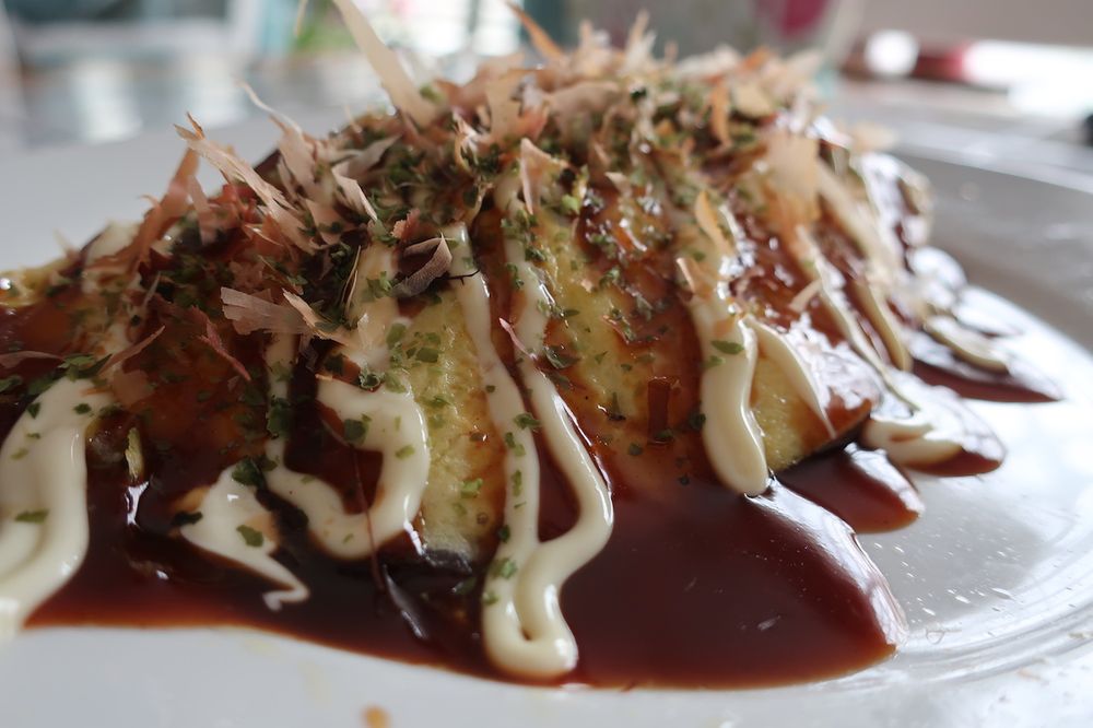 Tonpei yaki (Japanese savory pork cabbage omelette, とん平焼き)