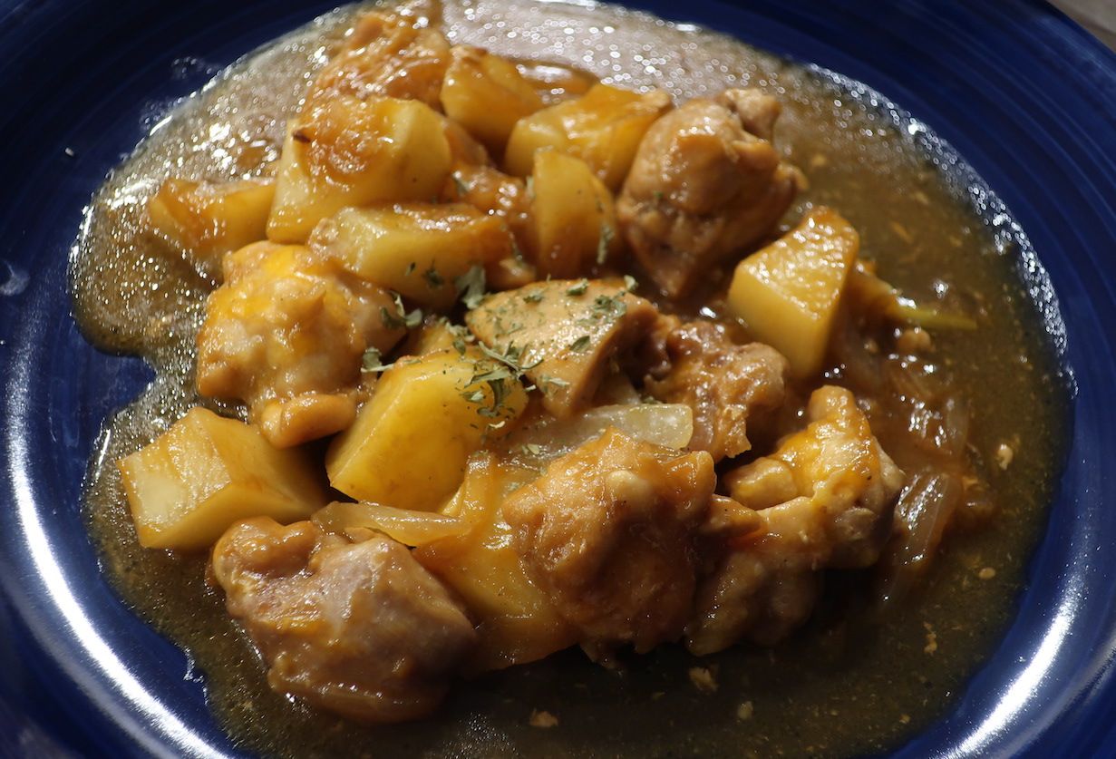 Stir-fried chicken with potato and cheese (鶏肉じゃがいもチーズ炒め)
